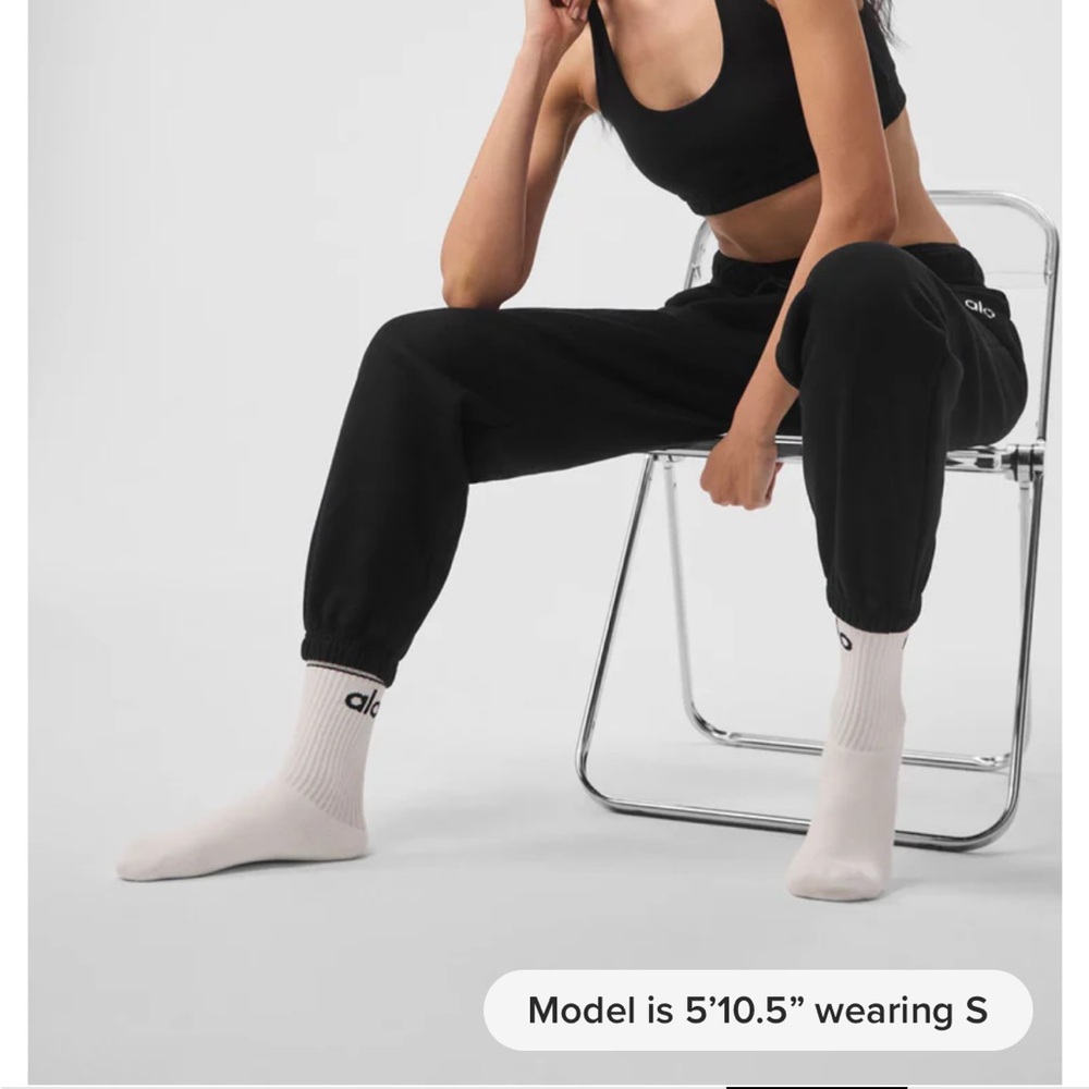 Alo Yoga Accolade Set